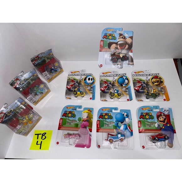 Mario Kart & Super Mario Hot Wheels bundle 10